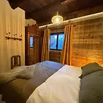 Cosy, Luxury In Quiet Hamlet, Four Stars * 라포