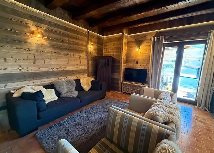 Cosy, Luxury In Quiet Hamlet, Four Stars Apartment Allos