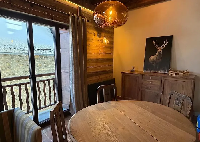 Cosy, Luxury In Quiet Hamlet, Four Stars Apartment *